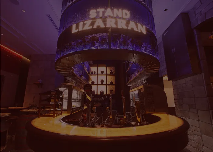 ボタン：STAND LIZARRAN 横浜